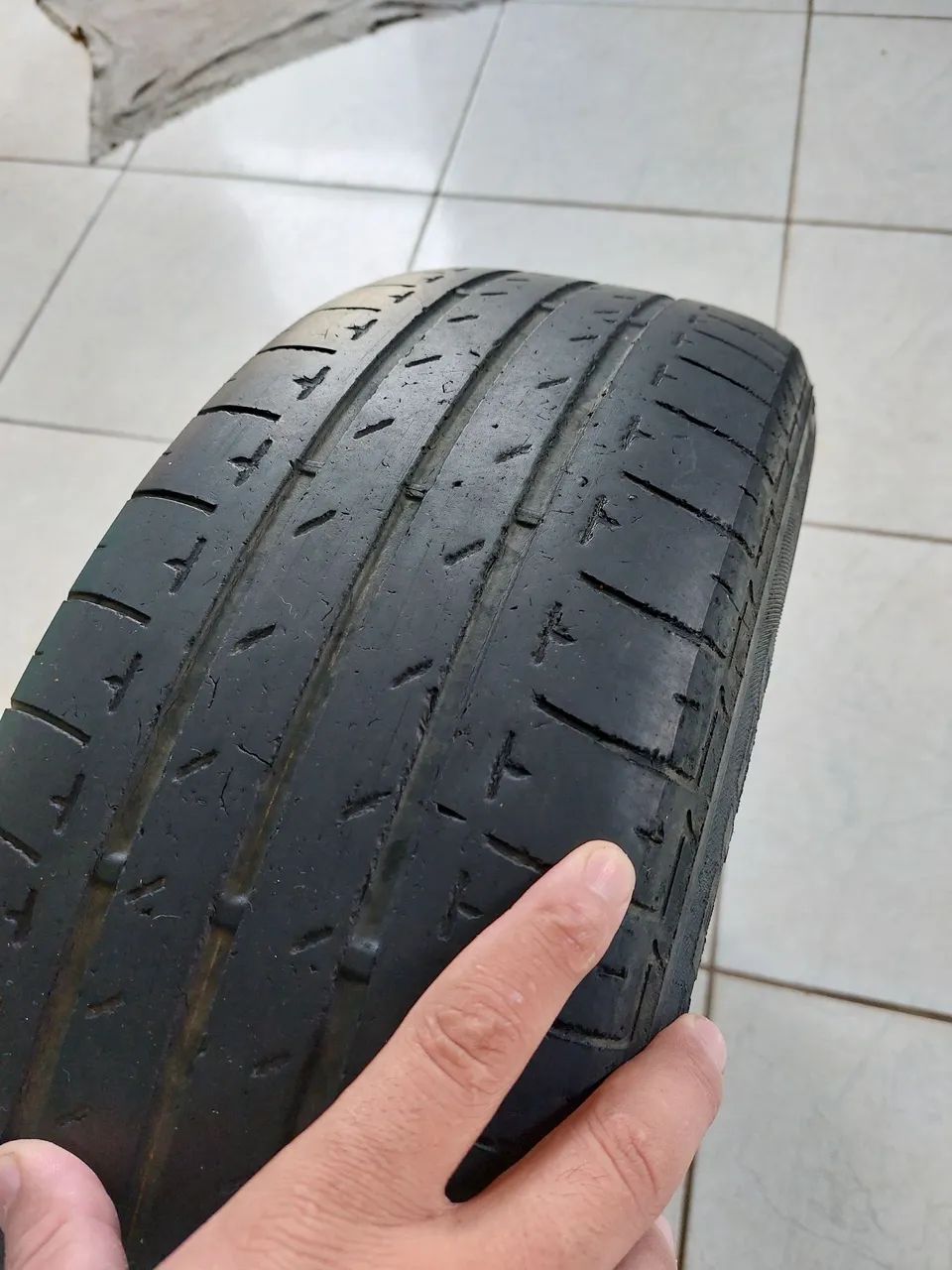 Pneu aro 15 - Foto 6