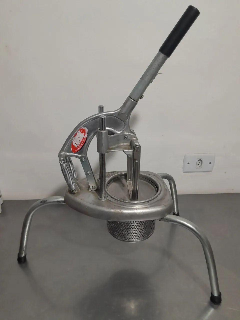 Espremedor de Batatas Profissional Dak Médio 69 cm - Foto 3