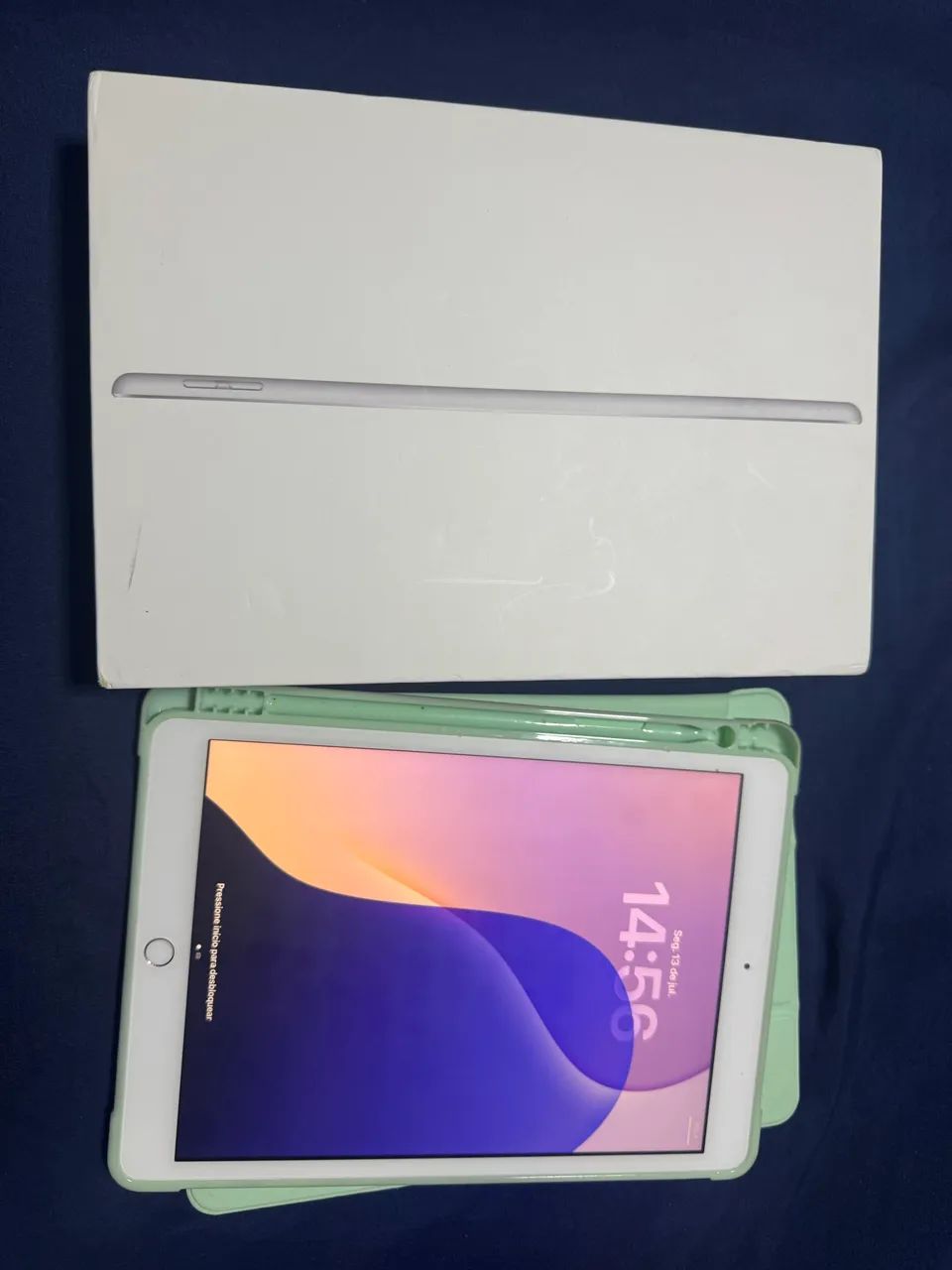 iPad 8 bem conservado 