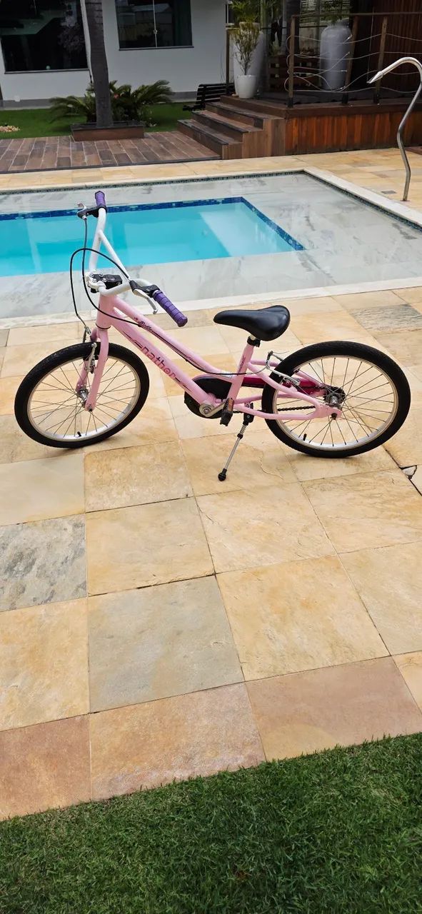 Bicicleta infantil rosa aro 20 - Foto 4