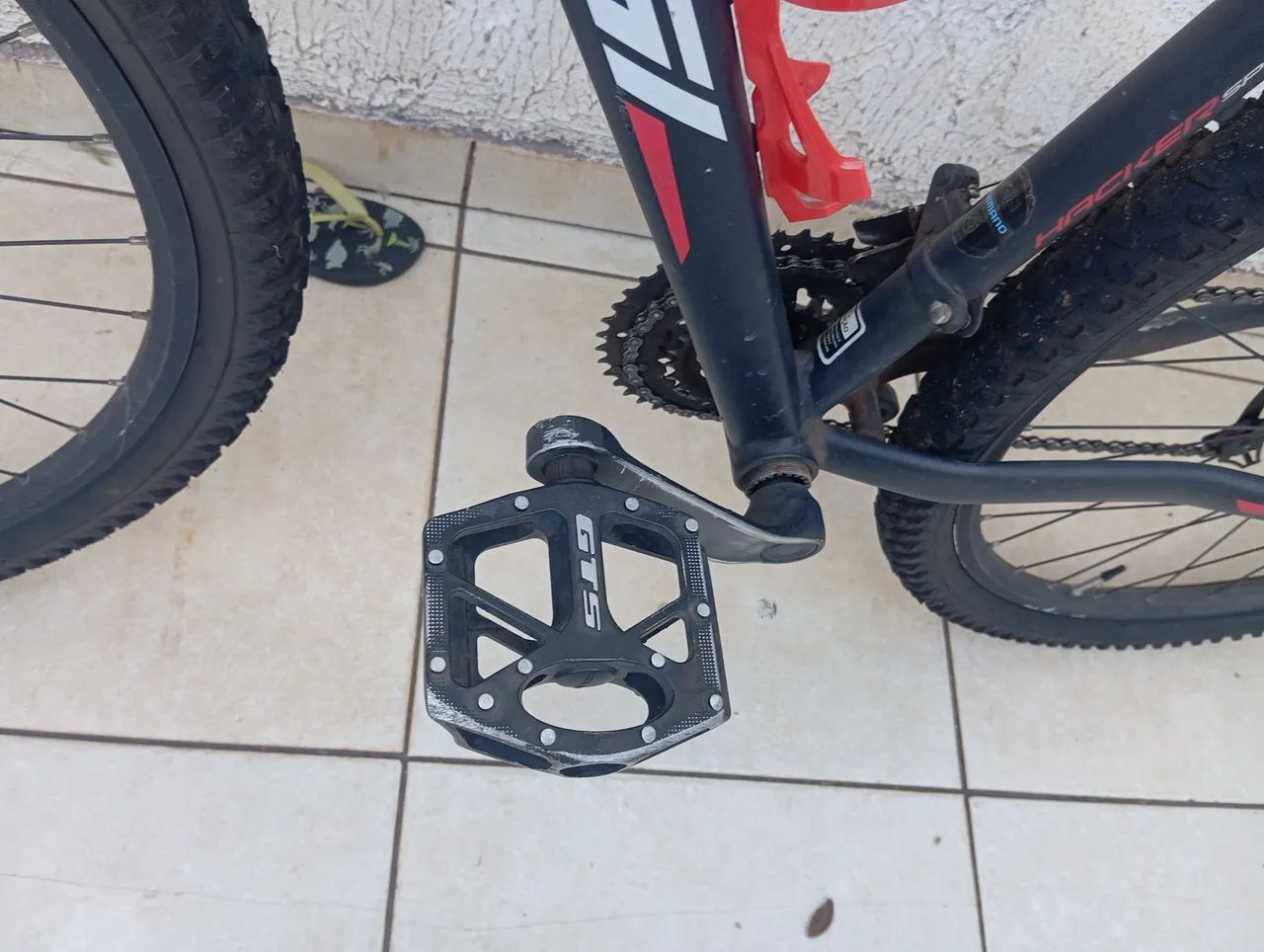 Bicicleta Oggi aro 29 + bomba de ar  - Foto 3