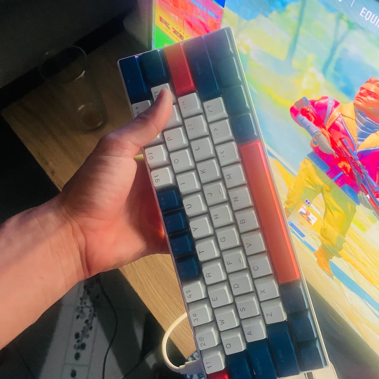 Teclado mecânico 65% - Foto 3