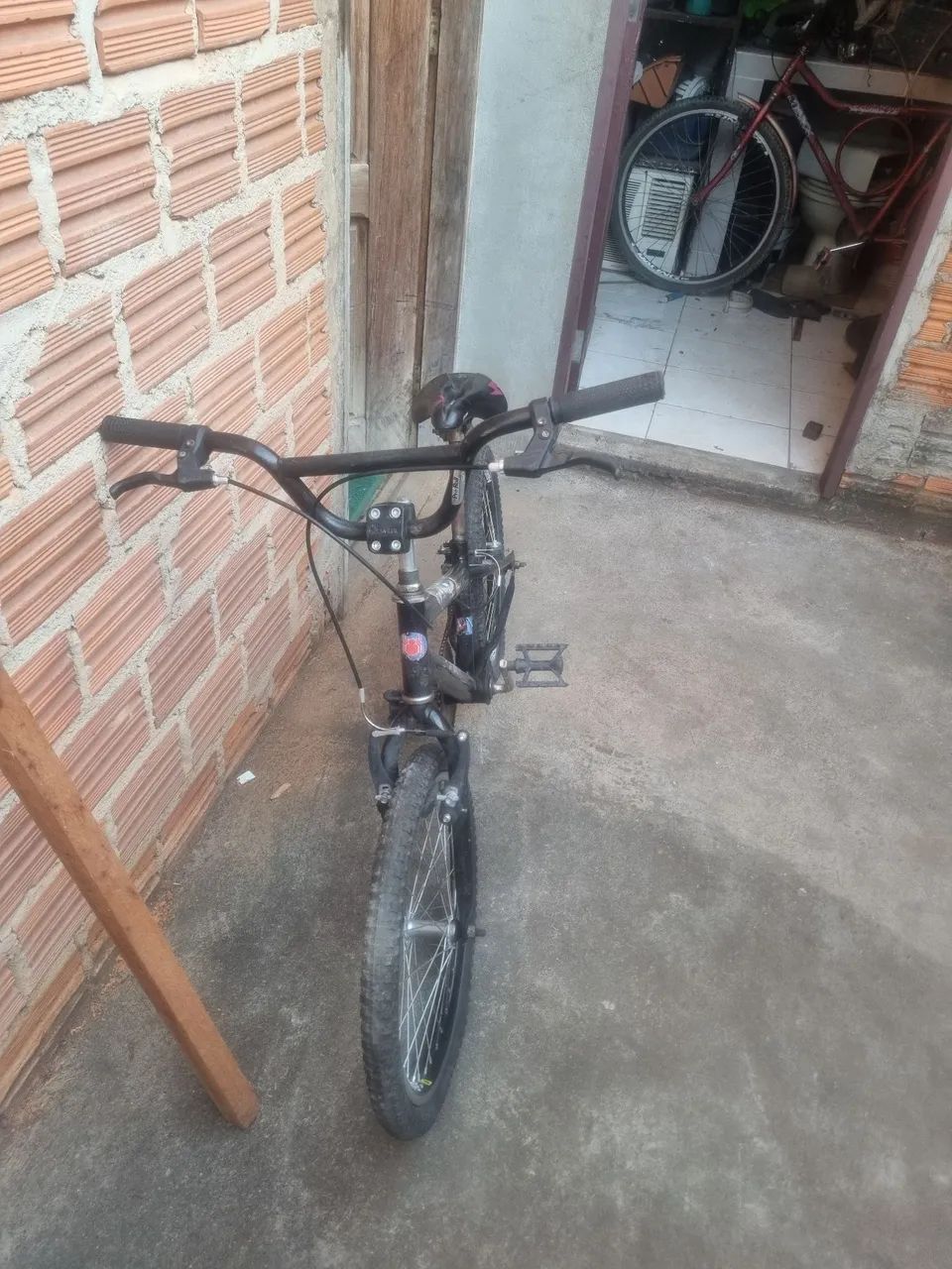 Vendo bicicleta infantil aro 20 - Foto 3