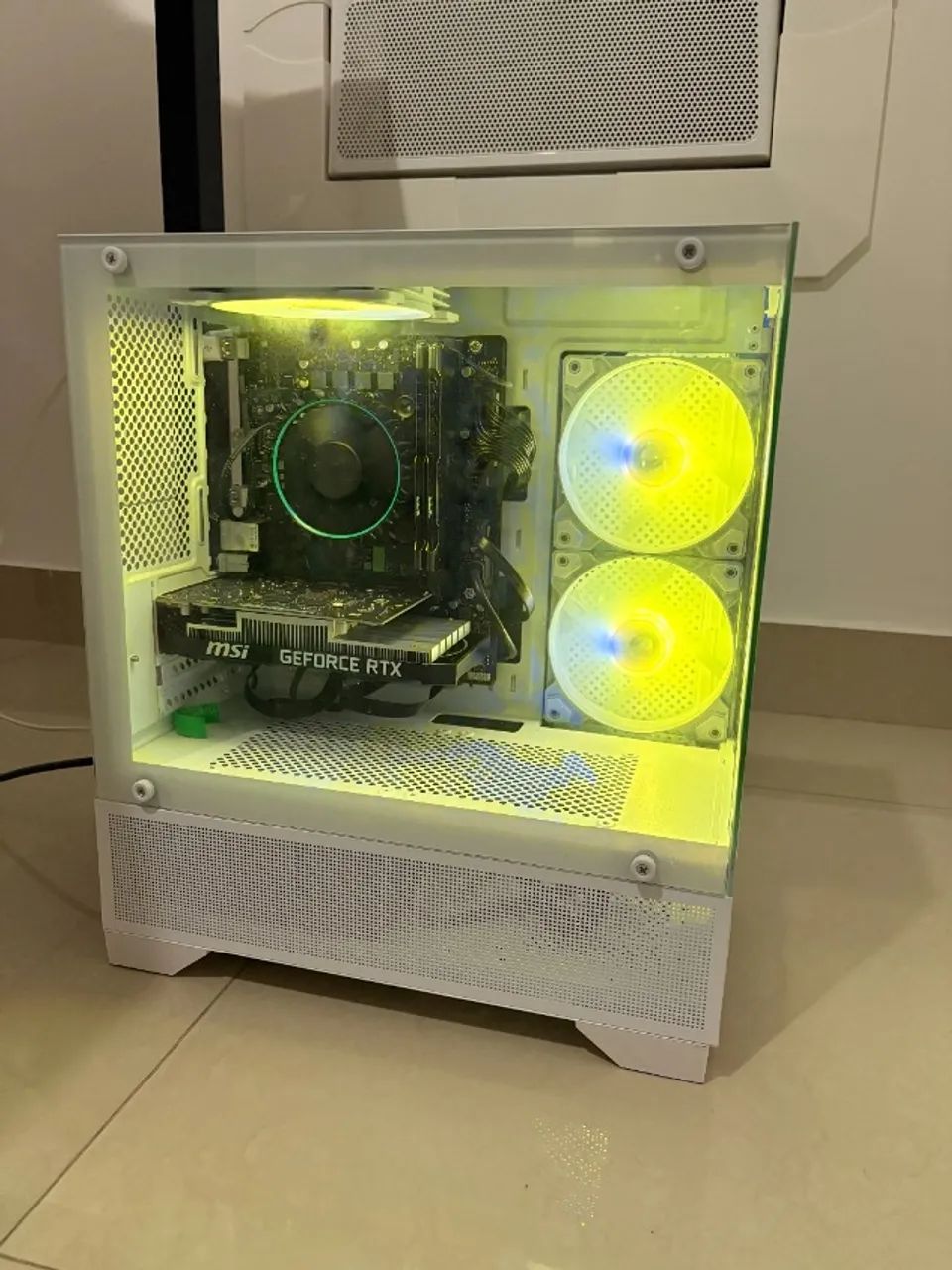 Pc Gamer i5-12400F 32GB, Placa RTX3050, 1.35TB SSD e fonte modular