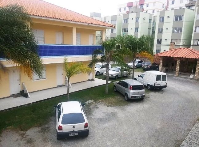 Ótima kit mobiliada próximo à Beira-Mar de São José - Foto 4