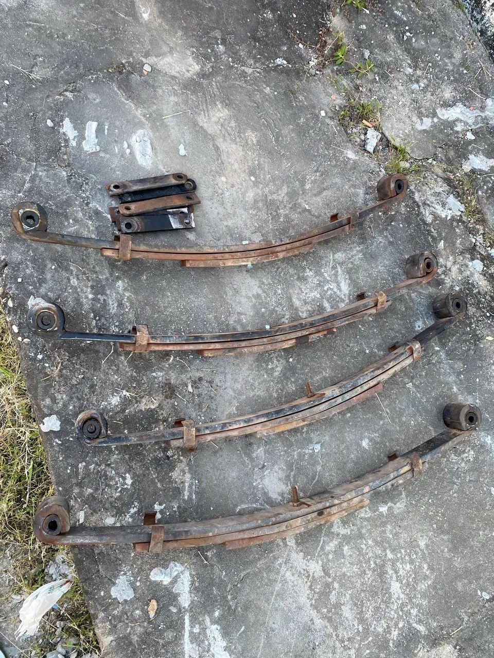 Vende se mola de carrocinha reforçado  - Foto 2