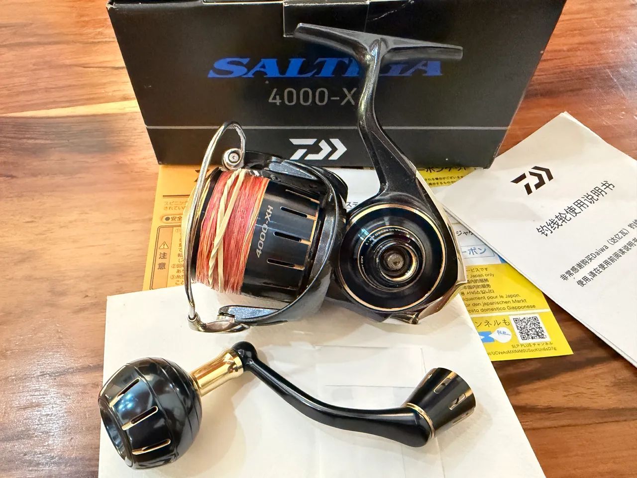 Molinete Daiwa Saltiga 4000-XH - Foto 4