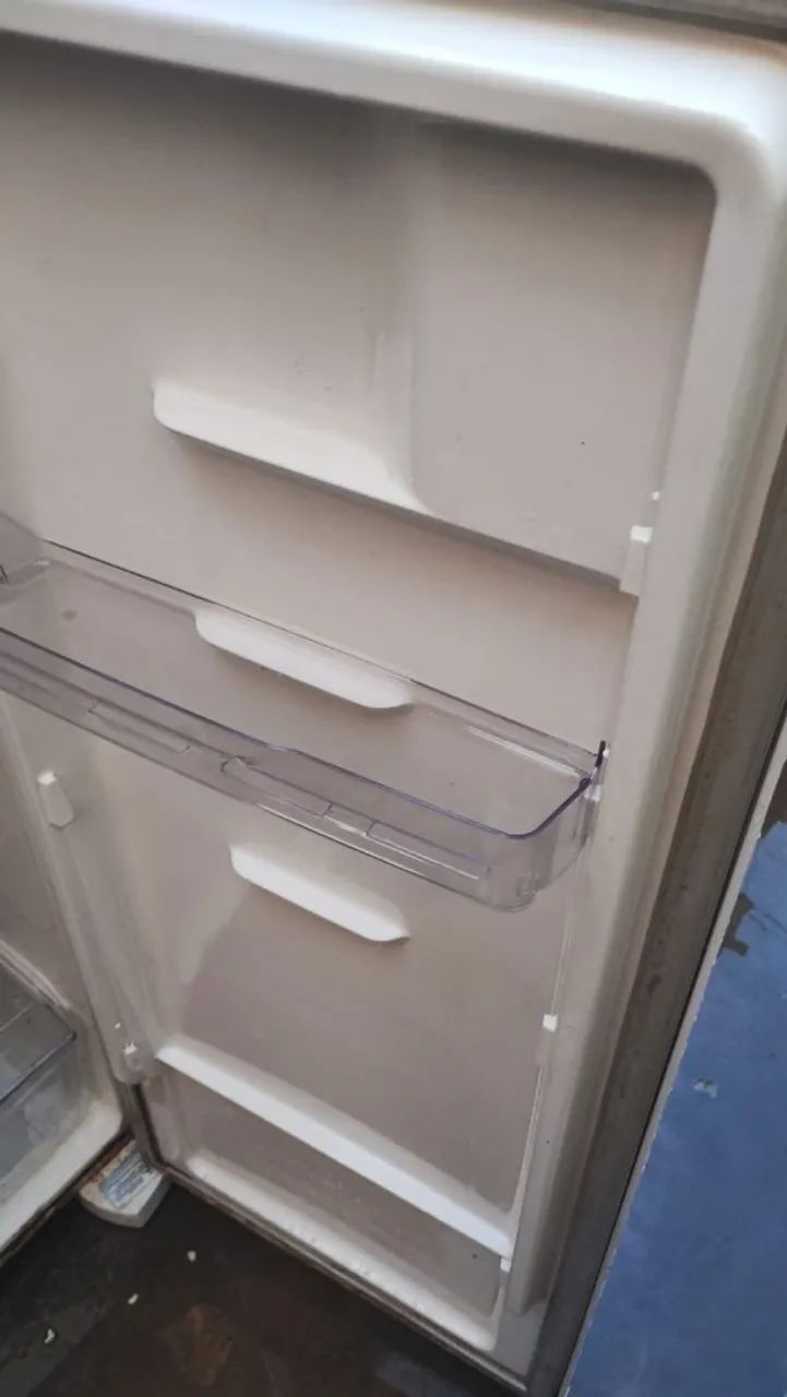 VENDO GELADEIRA - Foto 4