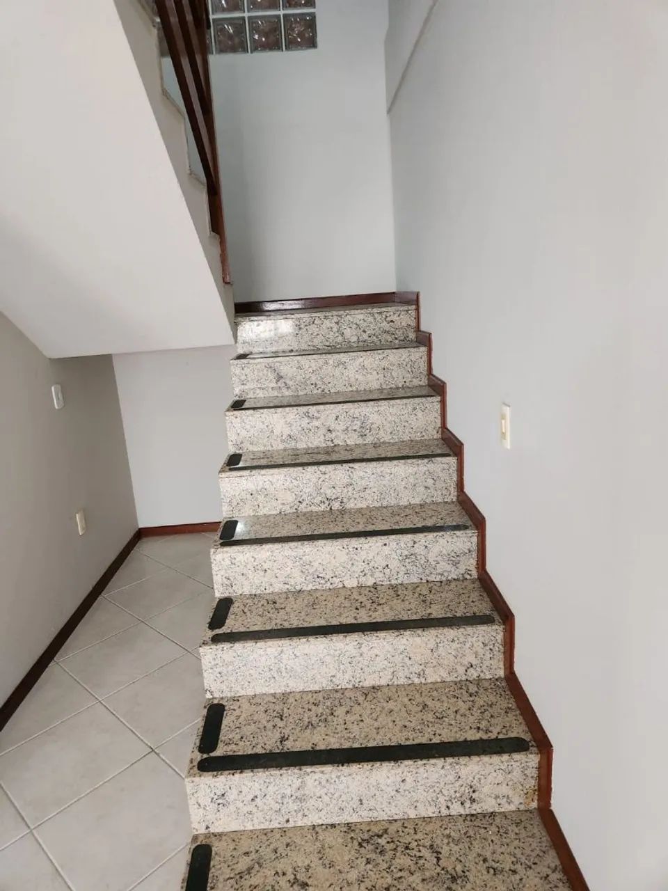 Aluga-se casa de 3 quartos no Santa Mônica  - Foto 3