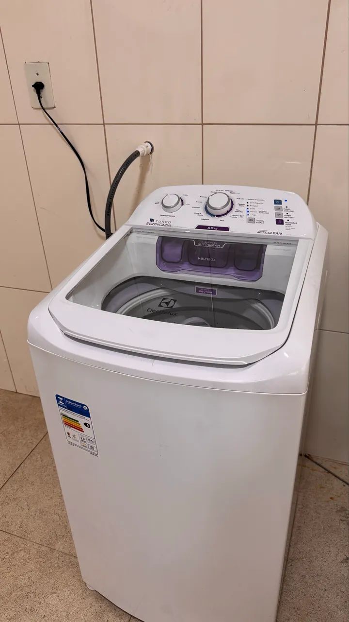 Máquina de Lavar Electrolux 8,5kg Turbo Economia - Ótimo estado - Foto 3