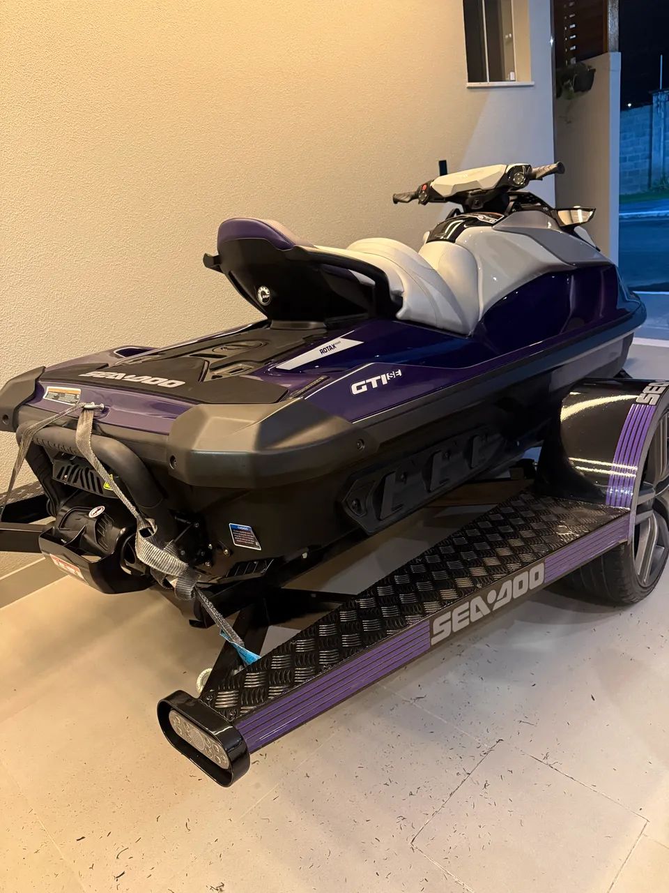 Jet ski Sea doo 2025 gti170 - Foto 3