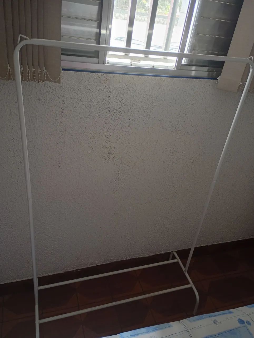 Cabideiro de roupas 