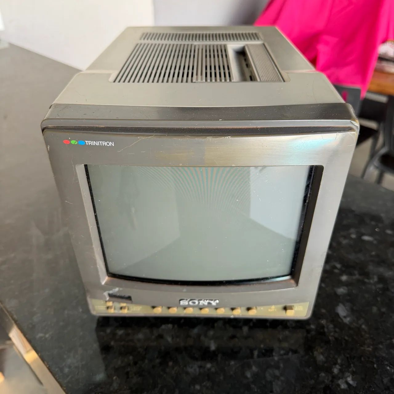 Tv de tubo para decoração 