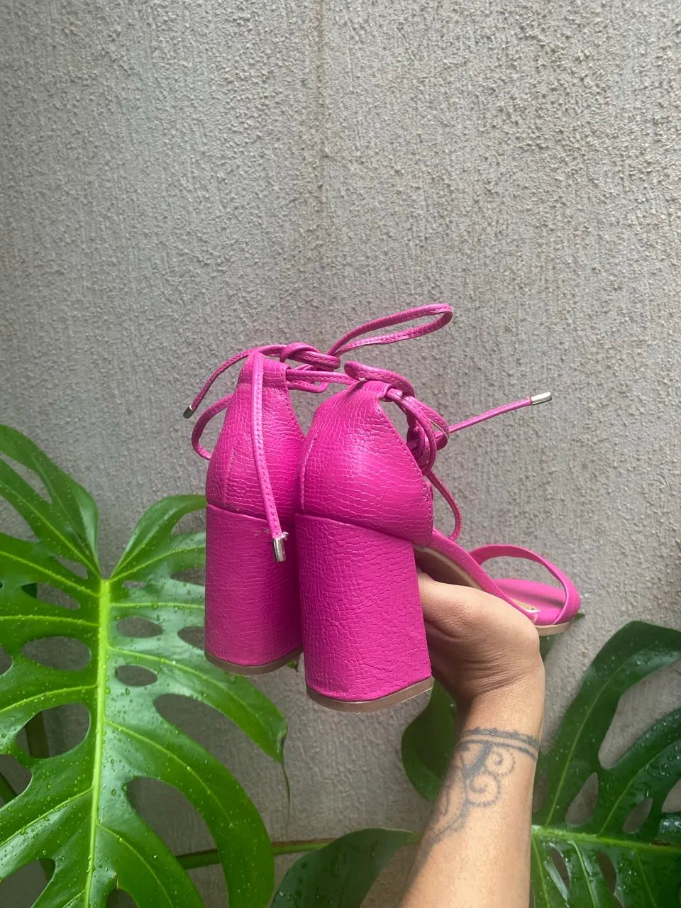 sandália rosa número 35