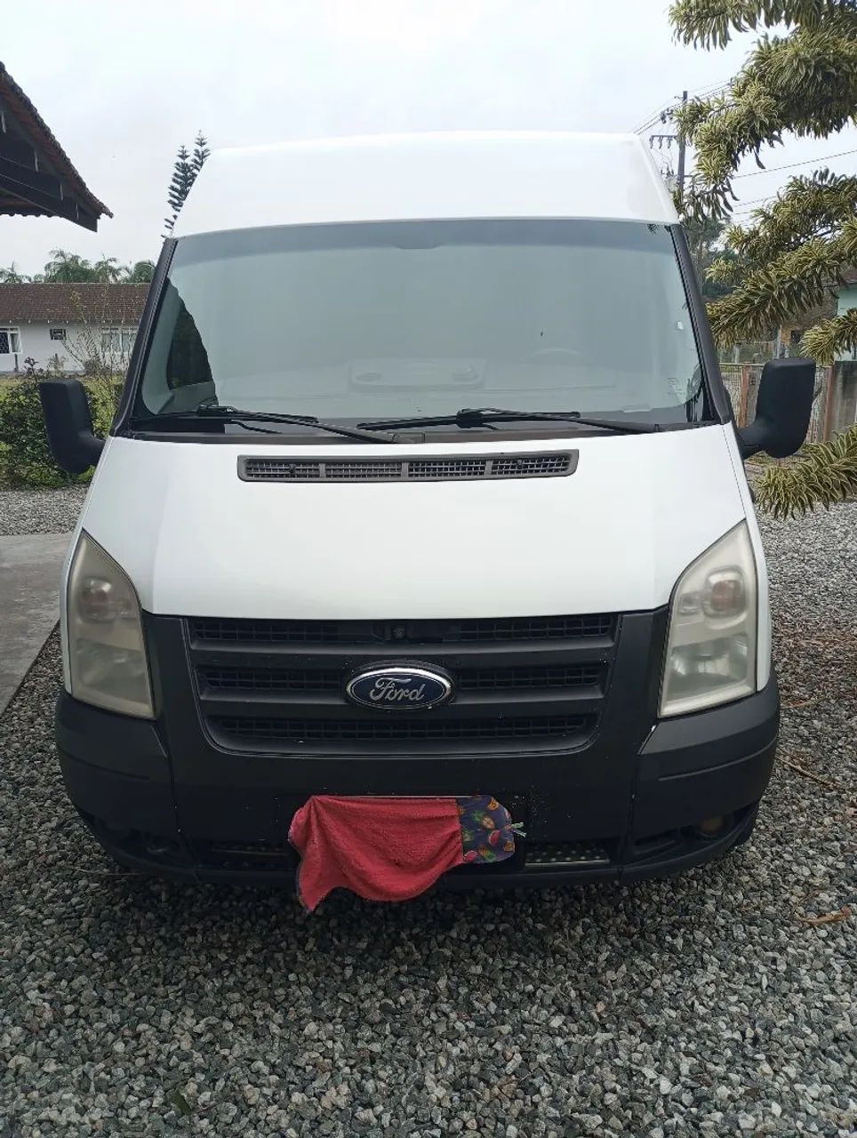 Ford Transit TRANSIT Furgão 3330 2.4 TDCI Curto Dies. 2011