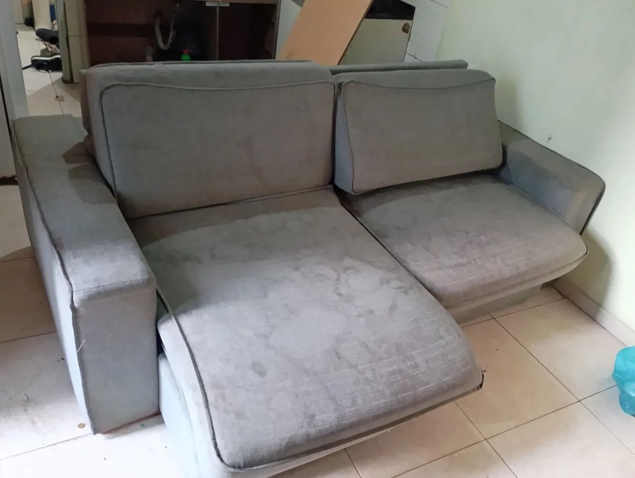 Móveis usados.