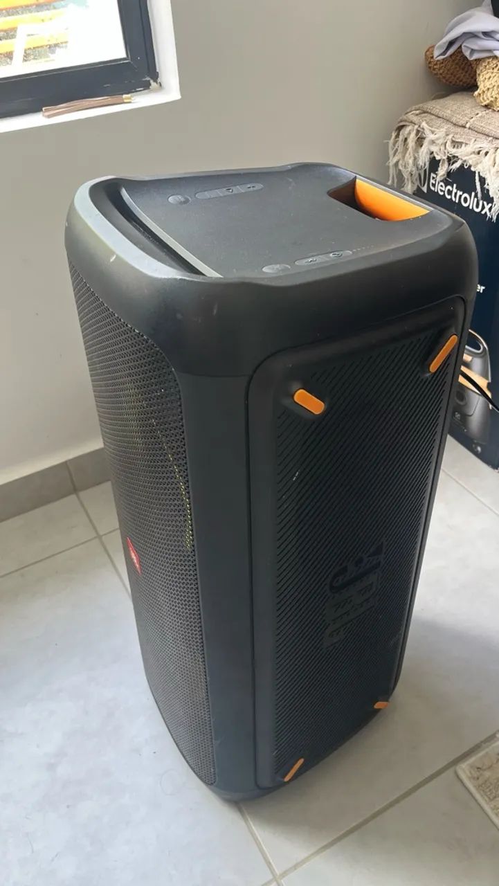JBL Partybox 300 conservada - Foto 4