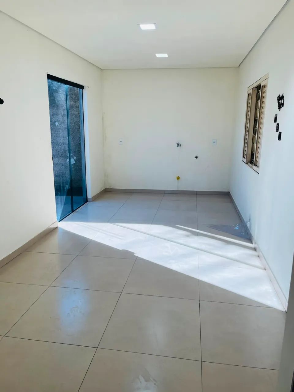 Casa ampla, moderna e pronta para morar! No Parque do horto Hortolândia - Foto 3