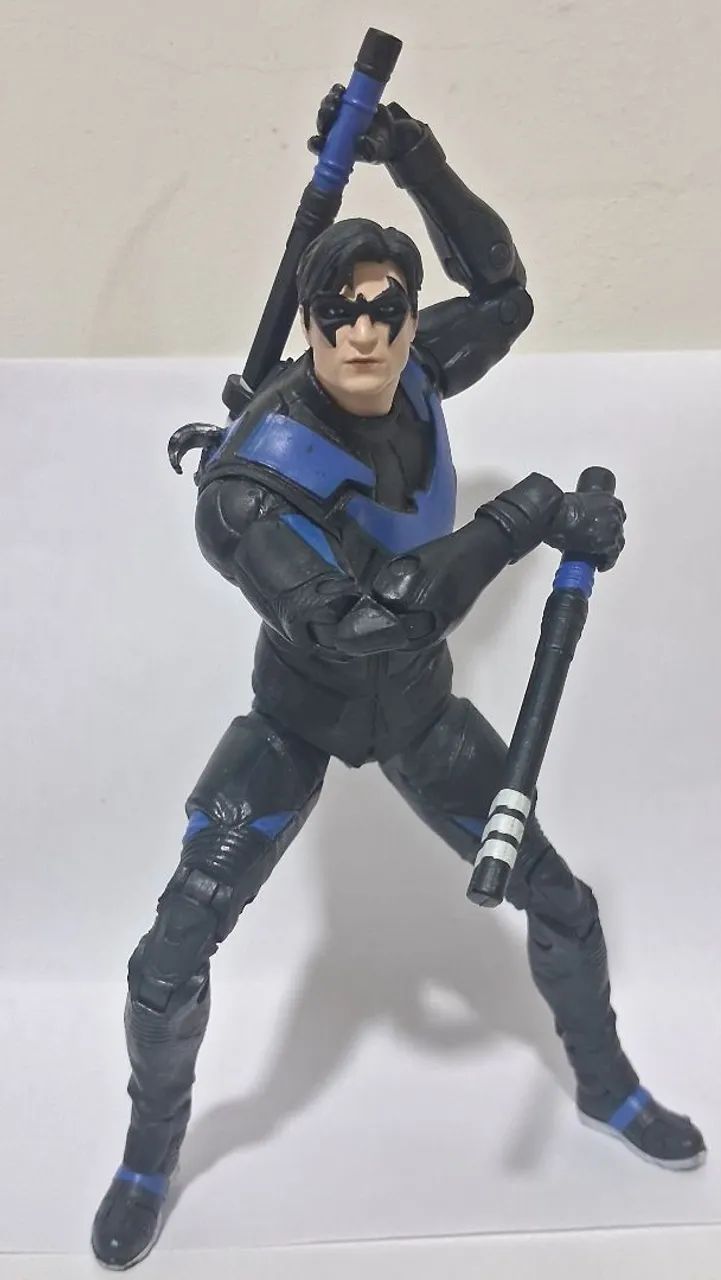 DC mcfarlane multiverse nightwing/asa noturno. - Foto 3