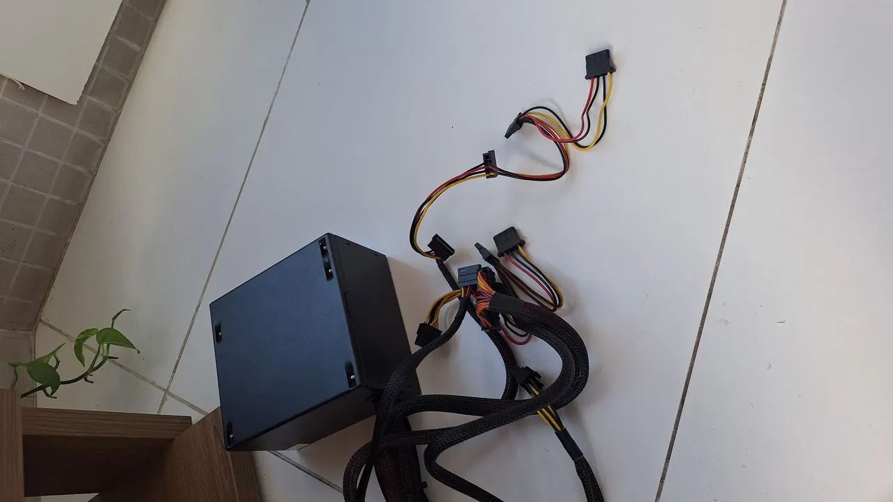 Fonte 400w Fortrek Black Hawk ATX - Foto 2