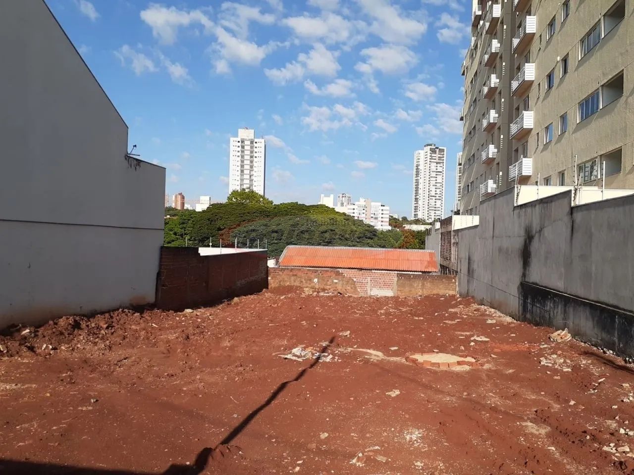 TERRENO À VENDA ZONA 08 | MARINGÁ - PR