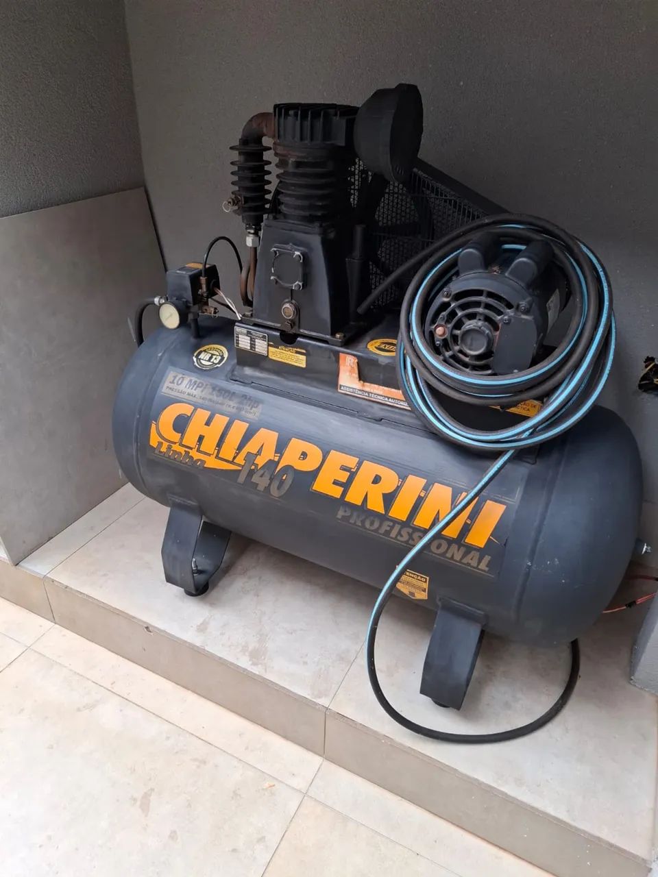 Compressor de Ar Chaperine - Linha 140 - 2HP - 150 Litros - Bivolt - Foto 2