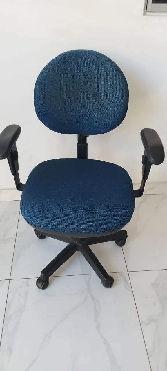 Cadeira escritorio giratoria