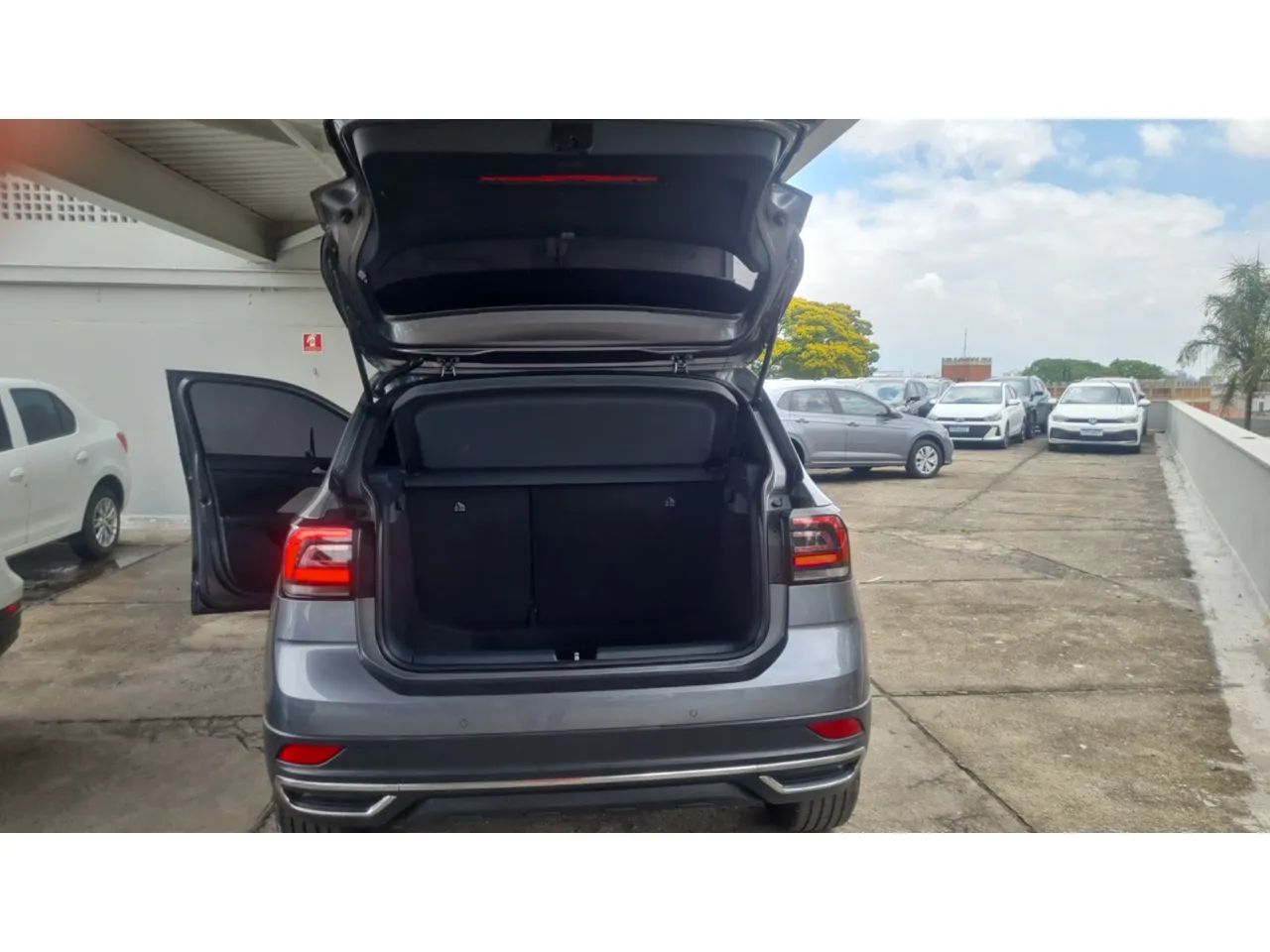 Volkswagen T-Cross Highline 1.4 TSI Flex 16V 5P AUT, foto 14 de 17