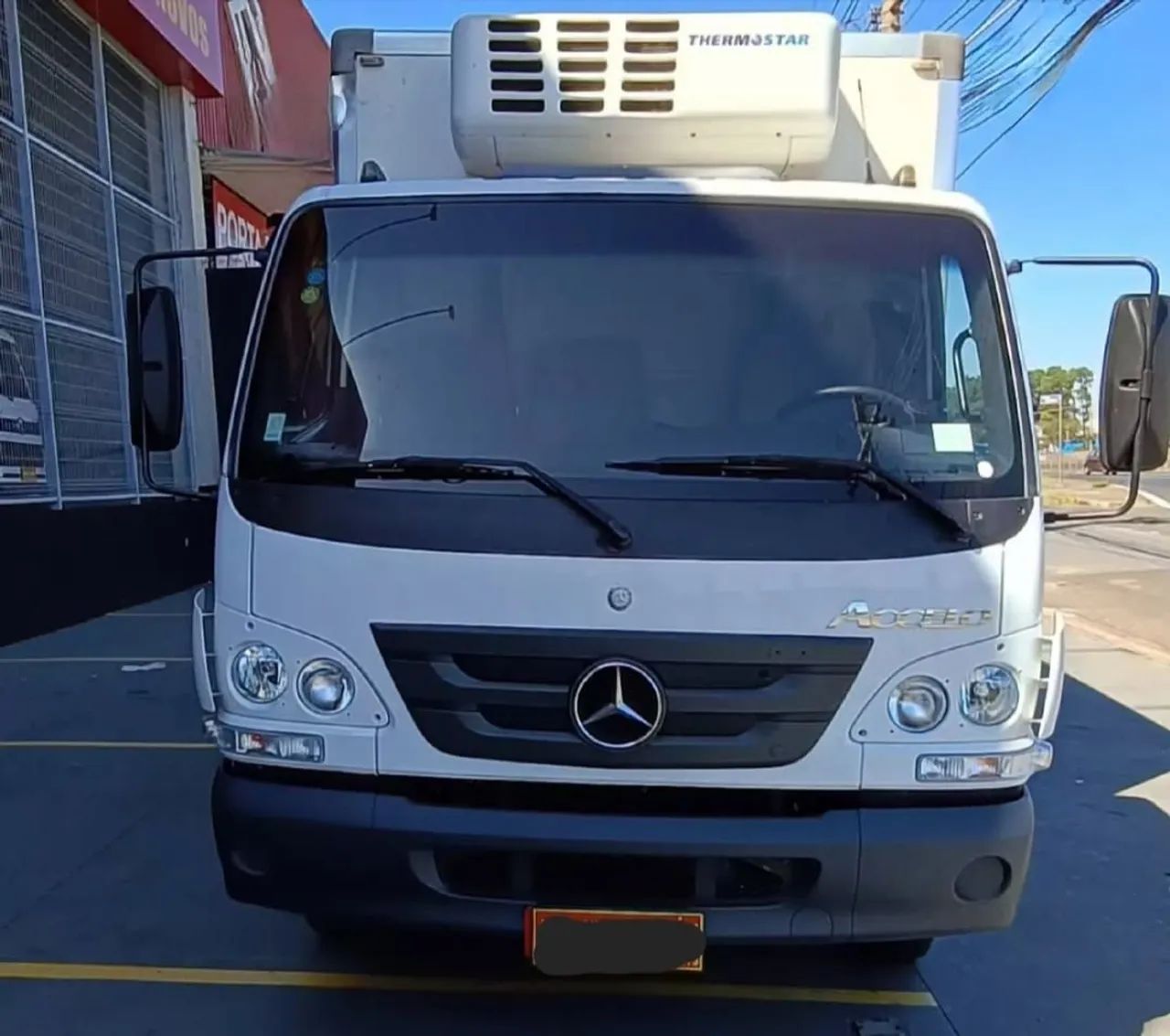ACCELO 815 BAÚ REFRIGERADO ANO 2014 - Foto 2