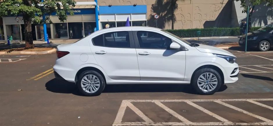 Fiat Cronos Drive 1.3 8V Flex Aut. 2024 - Foto 3