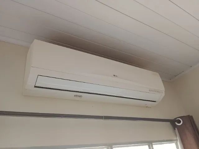 Ar Condicionado Split LG 18.000 BTUs (Necessita Recarga de Gás)