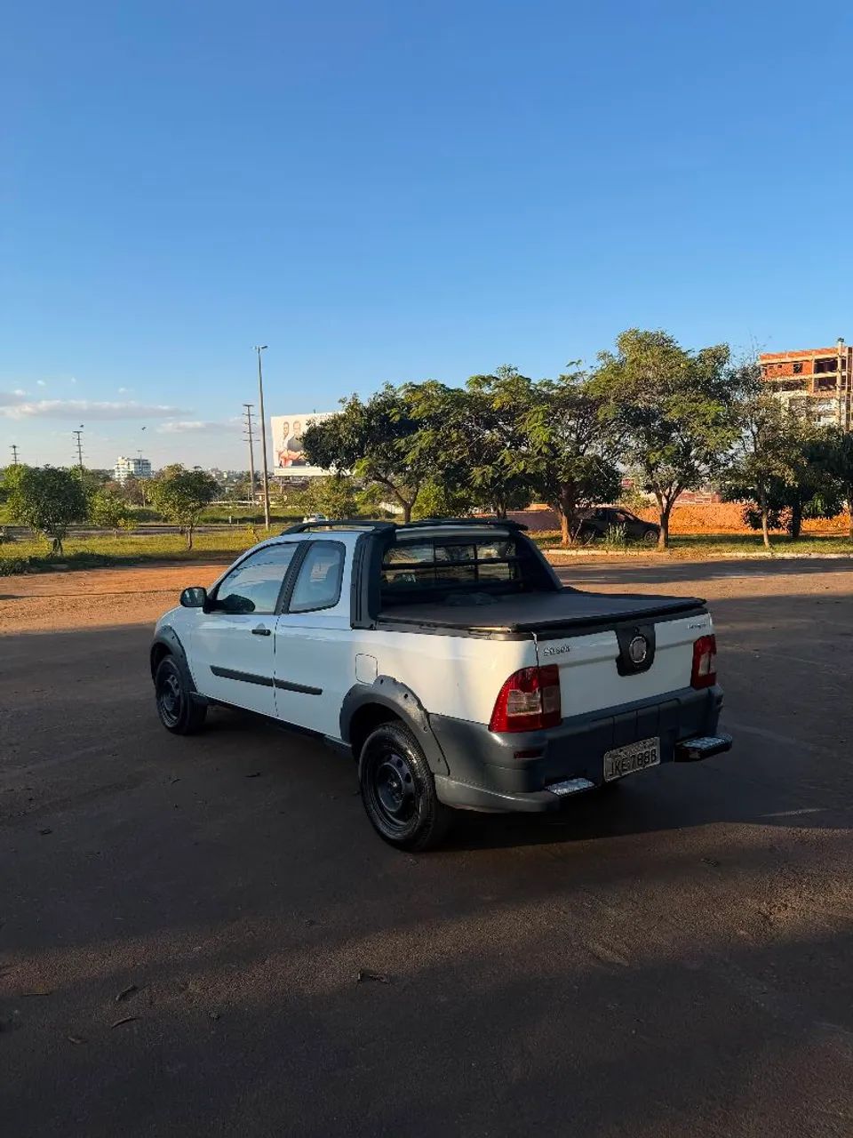 Fiat Strada Working Celeb.1.4 Fire Flex 8V CD 2013 - Foto 3