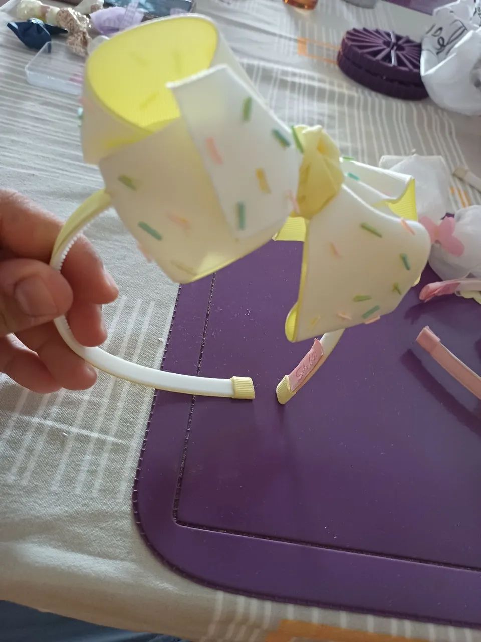 Uma tiara por R$ 10,00 ou quatro por R$ 40,00. - Foto 4