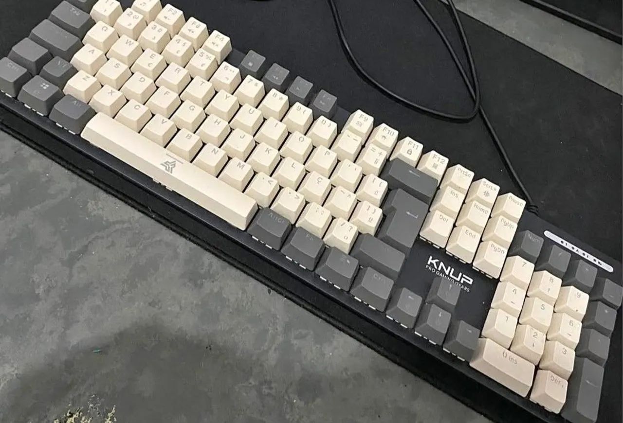 TECLADO MECANICO468279611234068481