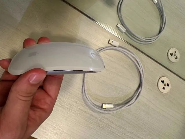 [NOVO] Apple Magic Mouse Branco + USB-C - Original - NUNCA UTILIZADO - Foto 3