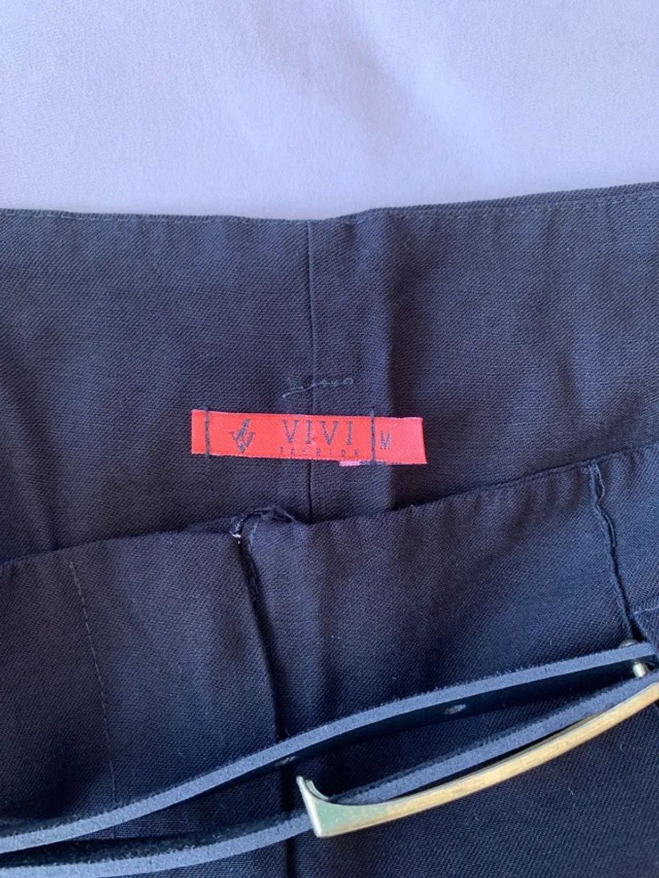 Calça Social Feminina Preta Pantalona com Cinto Tam. 38 - Foto 4