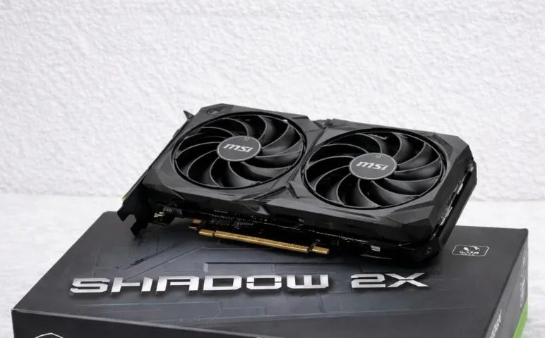 RTX 5060 8GB MSI Shadow 2X - Excelente estado - Completa na caixa