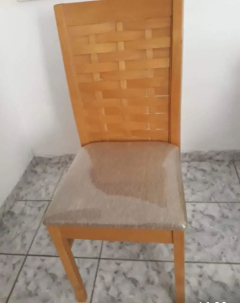 Mesa de jantar + 6 cadeiras madeira e tampo de vidro  - Foto 2