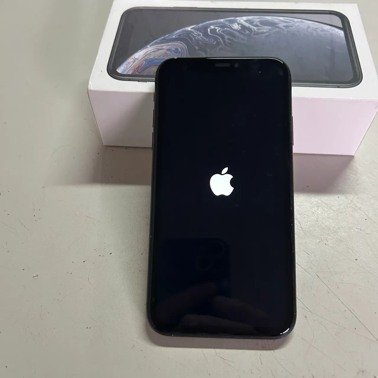 Vendo Iphone XR preto - Foto 5