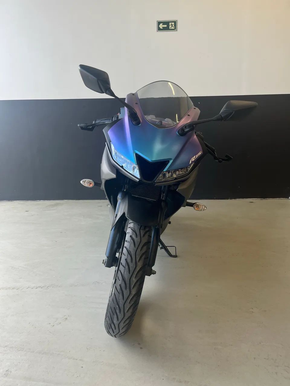Yamaha R15 ABS 2025 Super Nova - Foto 2