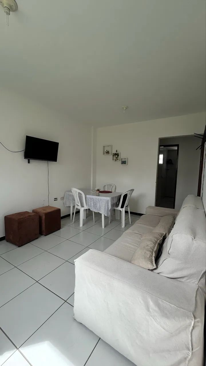 Sofá cama 2 lugares + almofadas de apoio + capa de proteção - Foto 2