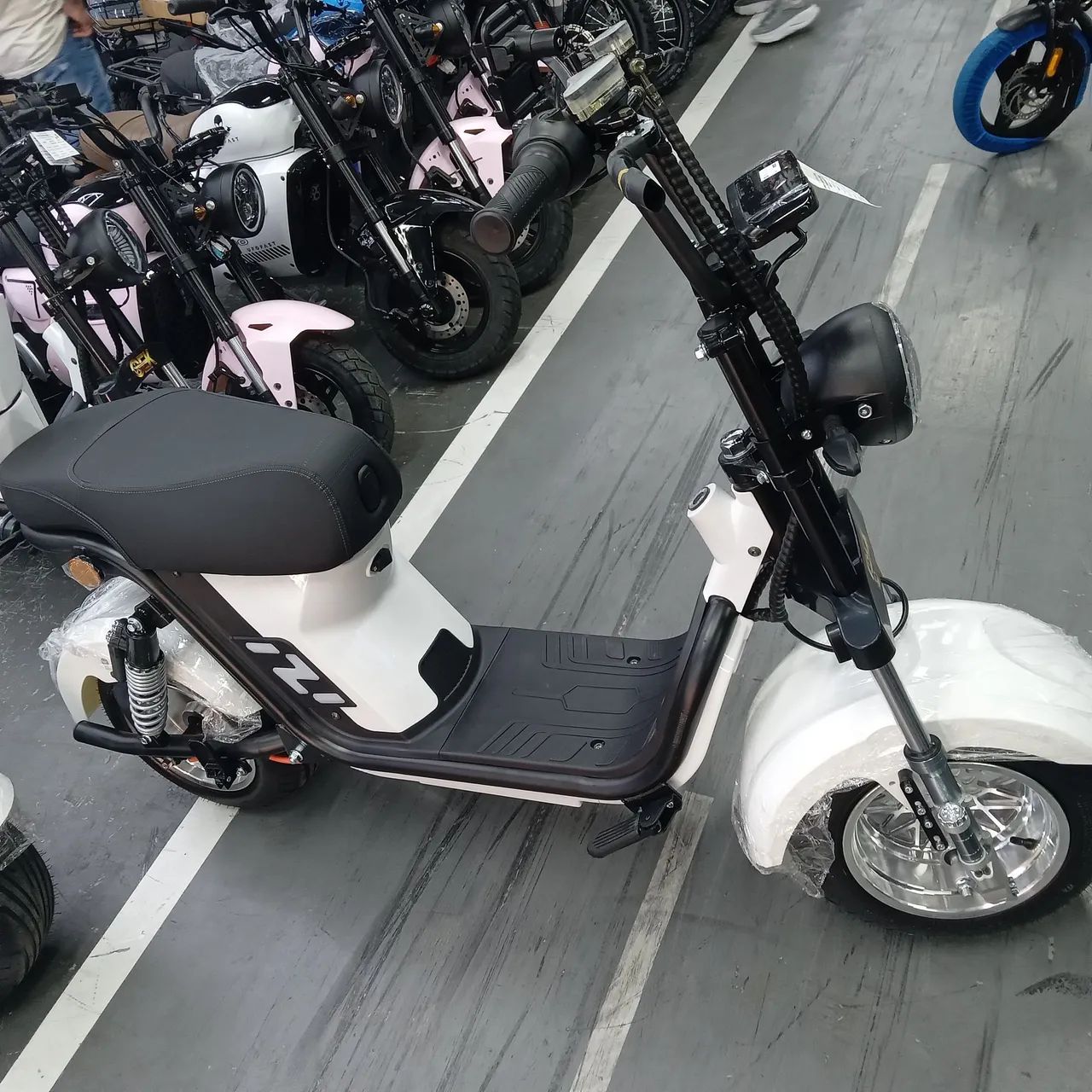 Scooter elétrica X13 na caixa - Foto 2
