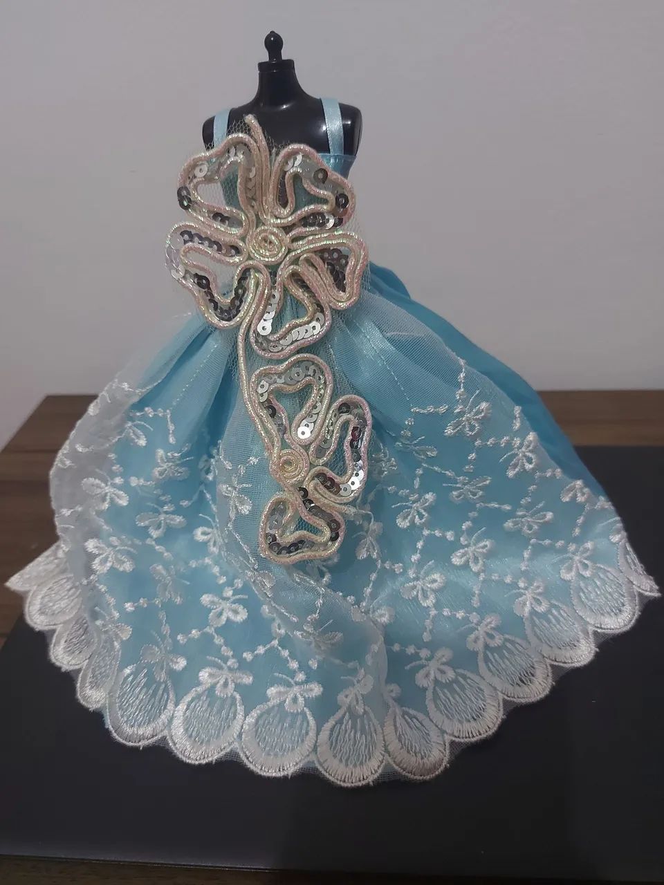 Vestido de barbie roupa de boneca