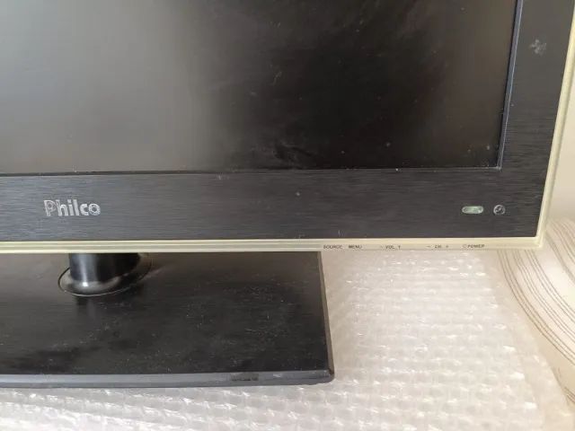 TV Philco 24" LED Full HD com HDMI e USB