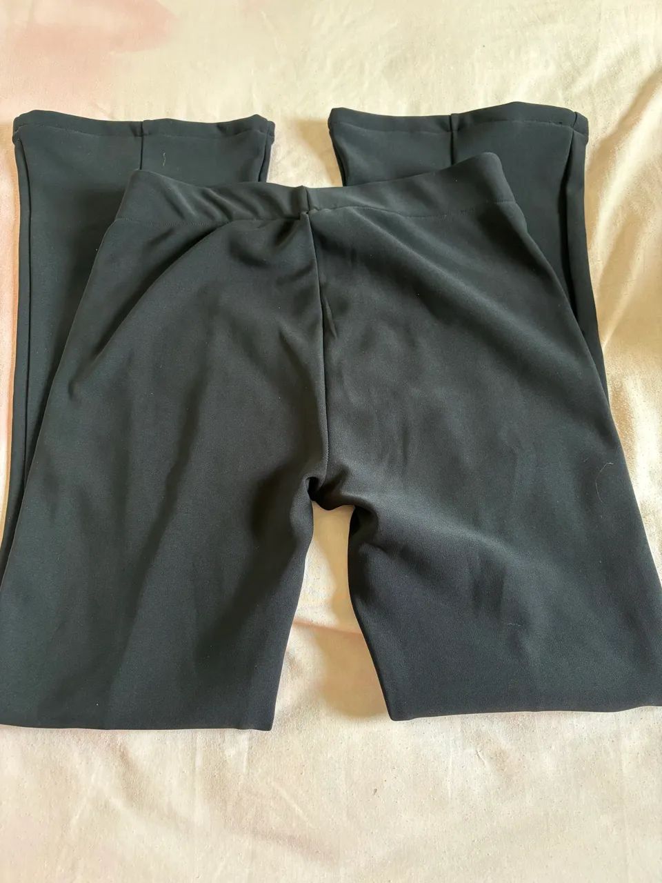 Roupas seminovas - Foto 2