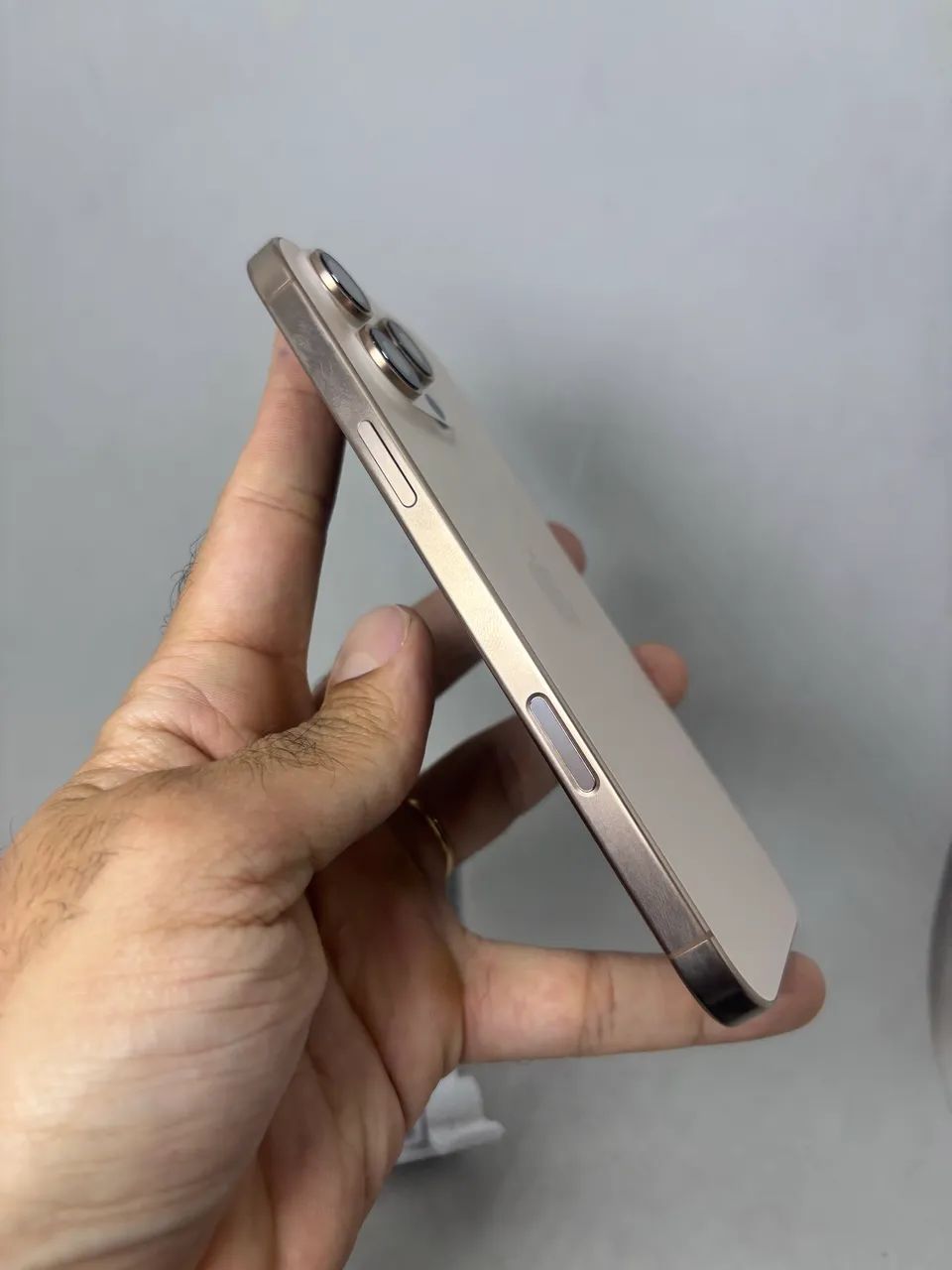 Loja física. Aceitamos trocas em iPhone's ou Android. iPhone 16 Pro Max 1TB 100% - Foto 4
