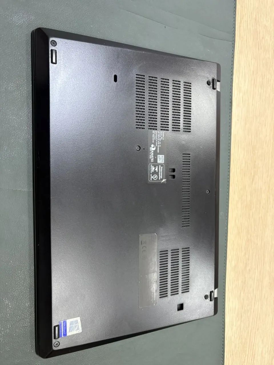 NOTEBOOK LENOVO THINKPAD T14  - Foto 4