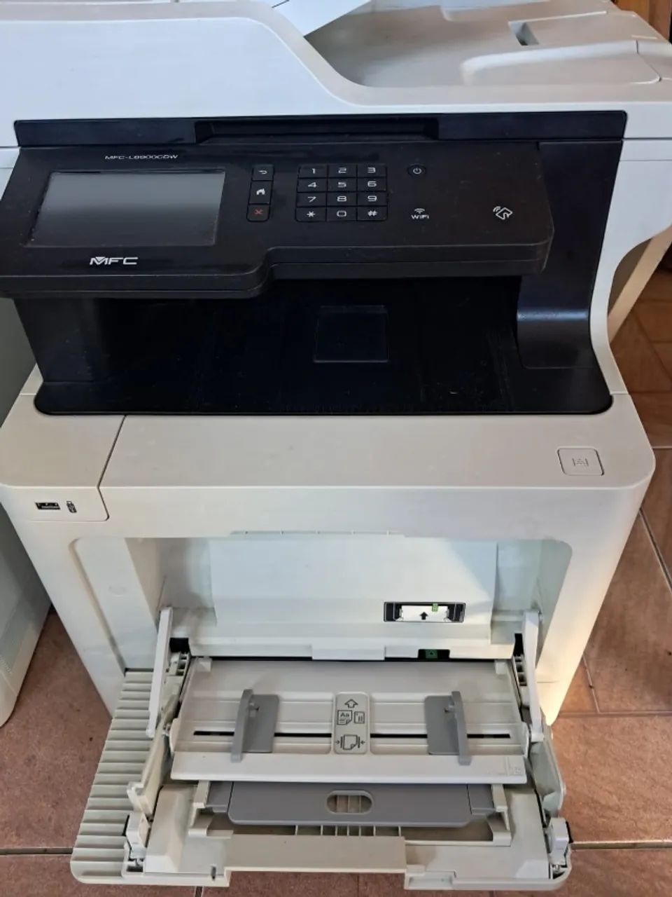 Multifuncional Brother MFC 8900 CDW-Semi Nova