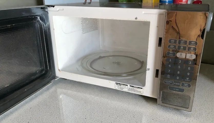 Microondas consul espelhado, 30L, em ótimo estado. - Foto 3