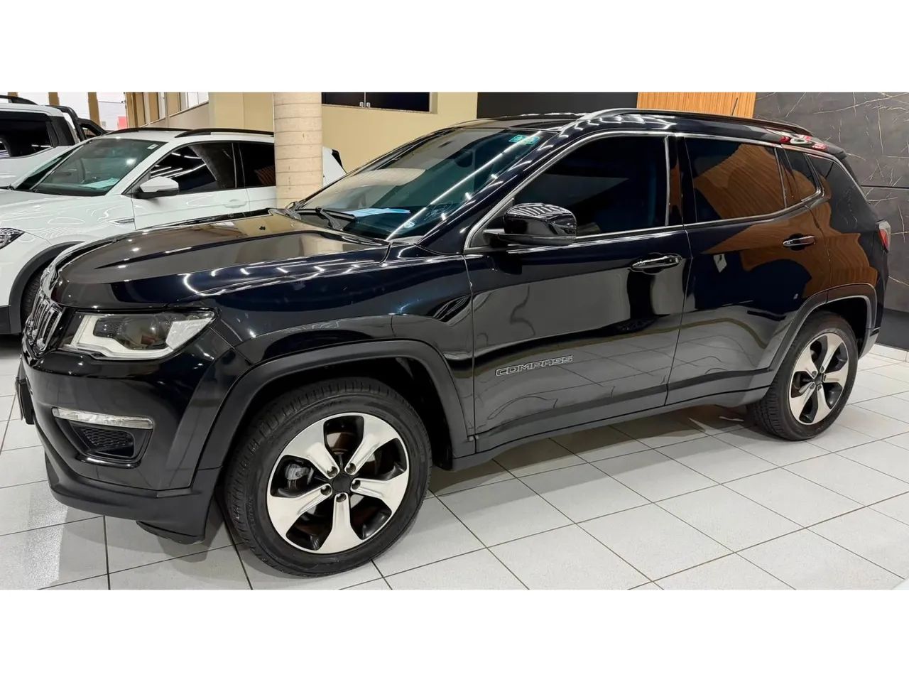 Jeep Compass Longitude 2.0 4X2 Flex 16V Aut. 2018 - Foto 4
